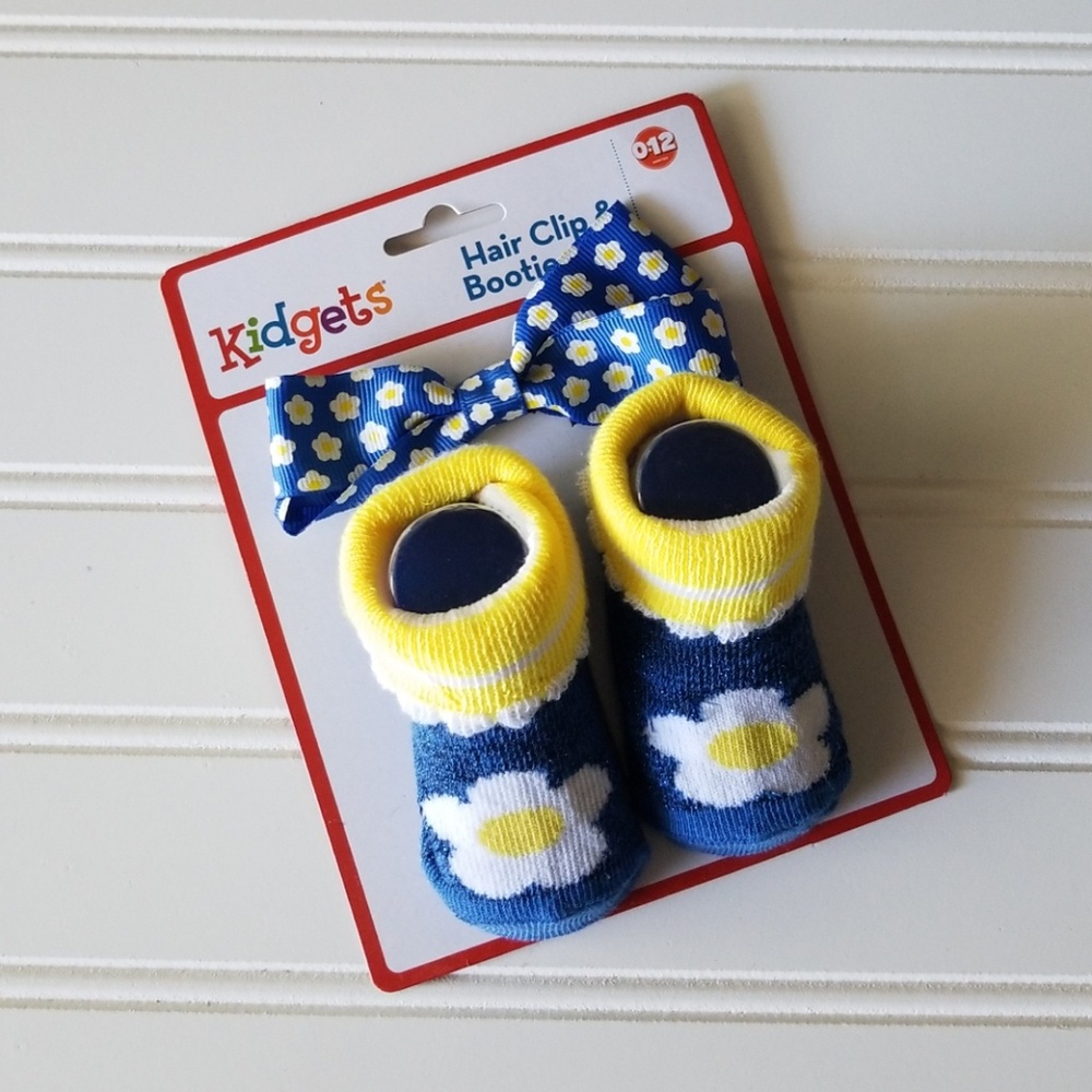 Flower Power Bootie Set with Matching Bow